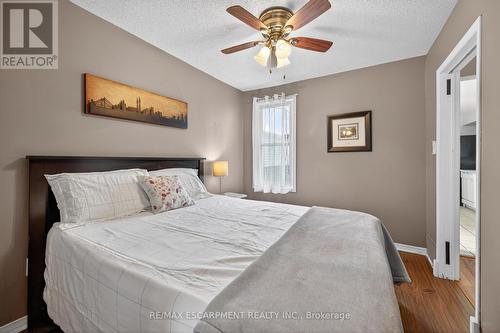 190 Campbell Avenue, Hamilton, ON - Indoor Photo Showing Bedroom