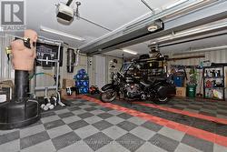 Garage - 