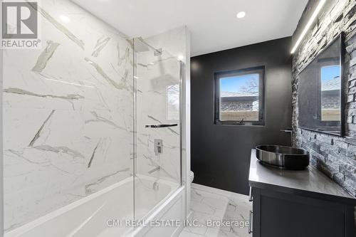 23 Logstone Crescent, Toronto, ON -  Photo Showing Bathroom