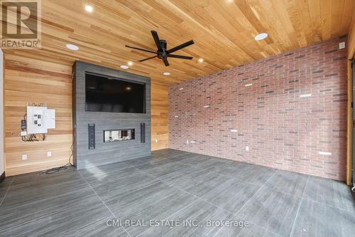 23 Logstone Crescent, Toronto, ON - Indoor With Fireplace