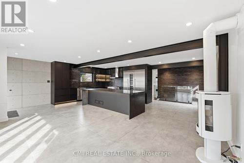 23 Logstone Crescent, Toronto, ON - Indoor Photo Showing Kitchen