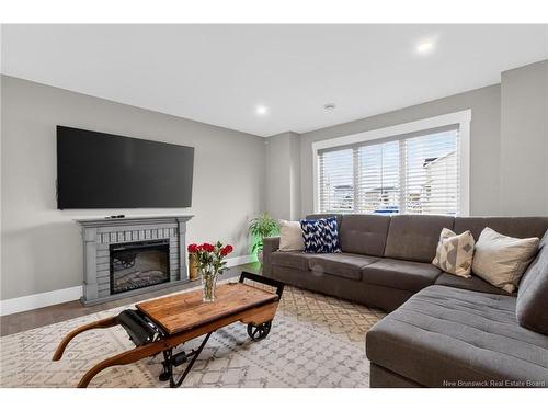 185 Oakfield Dr, Riverview, NB 