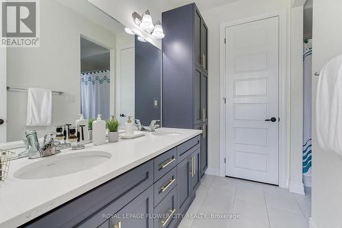 105 Morning Sparrow Drive, Vaughan, ON - Indoor Photo Showing Bathroom