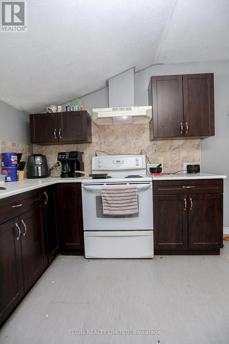 67 - 67-69 Elizabeth Street, St. Thomas, ON - Indoor Photo Showing Kitchen