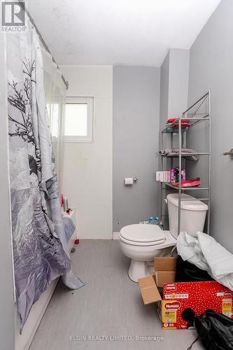 67 - 67-69 Elizabeth Street, St. Thomas, ON - Indoor Photo Showing Bathroom