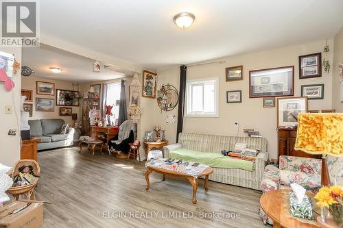 69 - 67-69 Elizabeth Street, St. Thomas, ON - Indoor Photo Showing Living Room