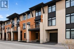 608 CHAPERAL PRIVATE Ottawa, ON K4A 0Y2