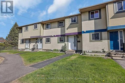 1832 STONEHENGE CRESCENT  Ottawa, ON K1B 4Z9
