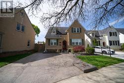 48 LINCOLN AVENUE Brantford, ON N3T 4S7