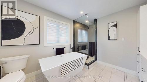9 Confederation Drive, Uxbridge, ON - Indoor Photo Showing Bathroom