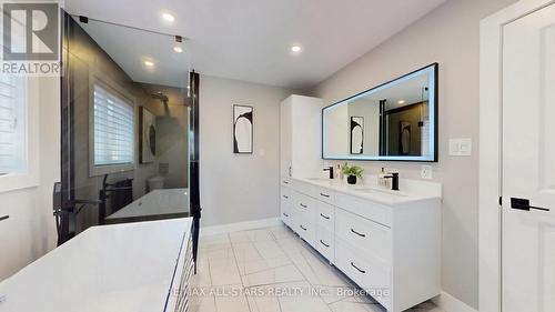 9 Confederation Drive, Uxbridge, ON - Indoor Photo Showing Bathroom