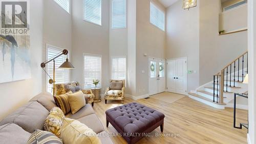 9 Confederation Drive, Uxbridge, ON - Indoor