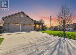 319 GINGRICH CRESCENT Saugeen Shores, ON N0H 2C1