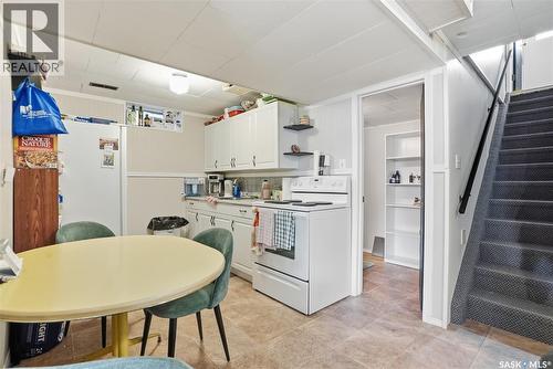 53 Rita Crescent, Saskatoon, SK - Indoor Photo Showing Kitchen