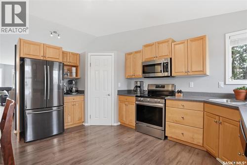 523 Pobran Crescent, Saskatoon, SK - Indoor Photo Showing Kitchen