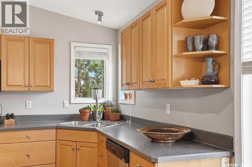 523 Pobran Crescent, Saskatoon, SK - Indoor Photo Showing Kitchen With Double Sink
