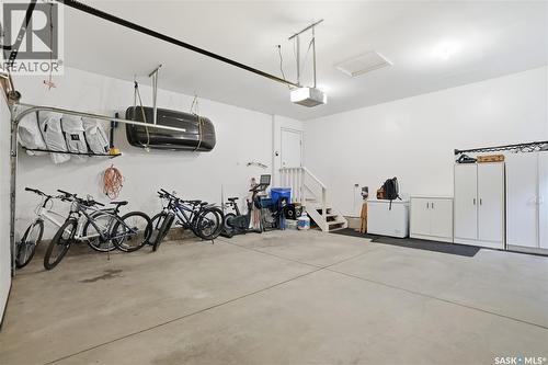 523 Pobran Crescent, Saskatoon, SK - Indoor Photo Showing Garage