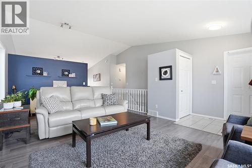 523 Pobran Crescent, Saskatoon, SK - Indoor Photo Showing Living Room