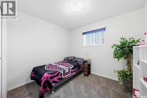 218 Ward Court, Saskatoon, SK - Indoor Photo Showing Bedroom