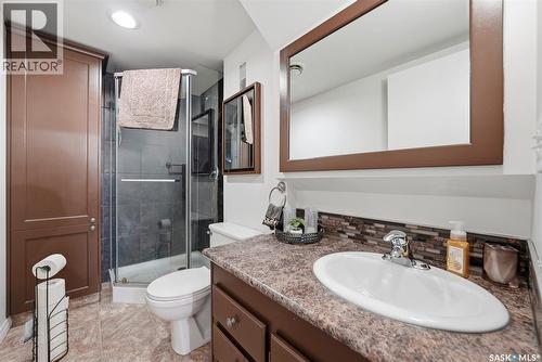 218 Ward Court, Saskatoon, SK - Indoor Photo Showing Bathroom