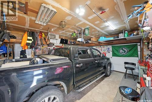 218 Ward Court, Saskatoon, SK - Indoor Photo Showing Garage