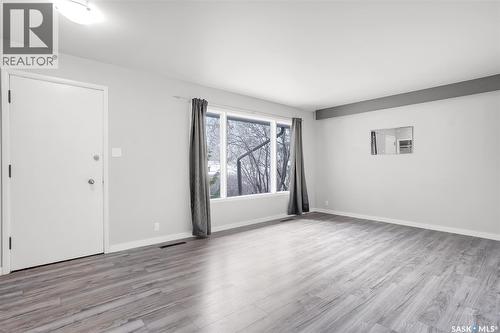 107 Cruise Street, Saskatoon, SK - Indoor Photo Showing Other Room