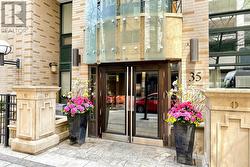 1201 - 35 HAYDEN STREET Toronto, ON M4Y 3C3