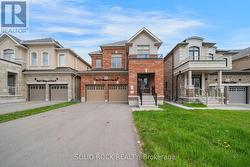 225 FLEETWOOD DRIVE Oshawa, ON L1T 3E7