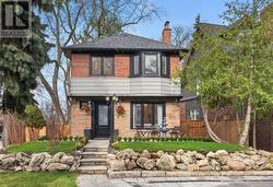 1 WANLESS CRESCENT Toronto, ON M4N 3B6