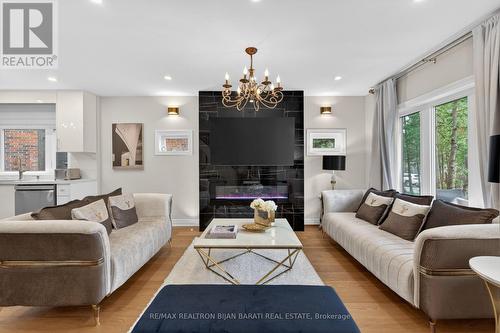 1 Wanless Crescent, Toronto, ON - Indoor Photo Showing Living Room