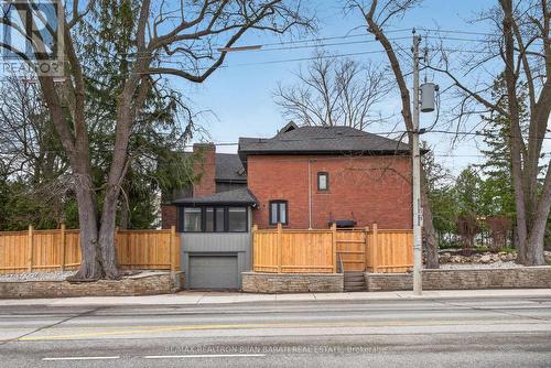 1 Wanless Crescent, Toronto, ON - Outdoor