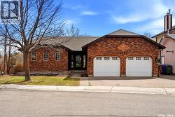 1535 Lee Grayson CRESCENT N  Regina, SK S4X 3Z9