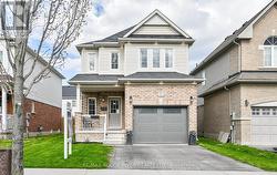 55 REDFERN CRESCENT Clarington, ON L1C 0K2