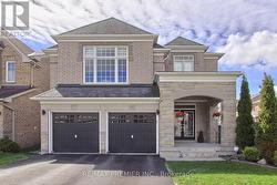 61 TIGERTAIL CRESCENT  Bradford West Gwillimbury, ON L3Z 0M3