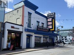 5024 CENTRE STREET Niagara Falls (Clifton Hill), ON L2G 3N7