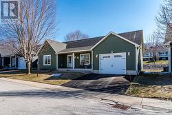 1 GIDLEY COURT Penetanguishene, ON L9M 0A7