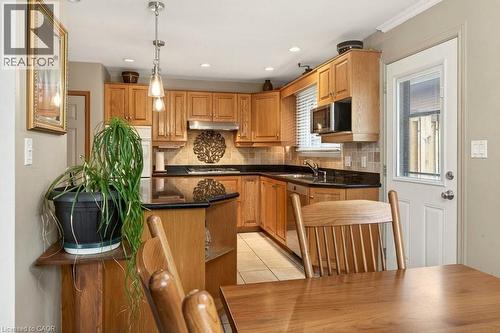 161 Manning Avenue, Hamilton, ON - Indoor