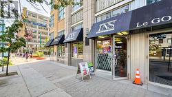 3 - 148 SPADINA AVENUE Toronto, ON M5V 2L8