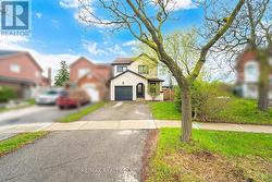24 FOXACRE ROW  Brampton, ON L6V 3P5