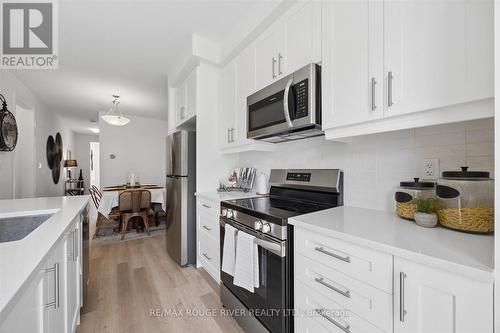3058 Sideline 16, Pickering, ON - Indoor Photo Showing Kitchen With Upgraded Kitchen
