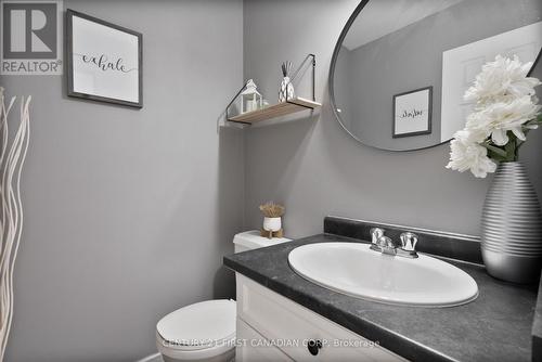 34 - 1320 Savannah Drive, London North (North C), ON - Indoor Photo Showing Bathroom