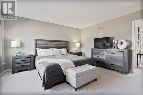 34 - 1320 Savannah Drive, London North (North C), ON - Indoor Photo Showing Bedroom