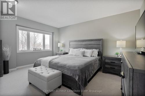 34 - 1320 Savannah Drive, London North (North C), ON - Indoor Photo Showing Bedroom