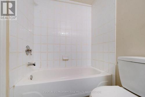 7186 Waldorf Way, Mississauga, ON - Indoor Photo Showing Bathroom