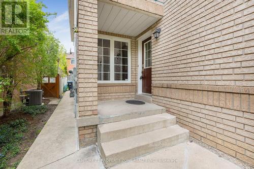 7186 Waldorf Way, Mississauga, ON - Outdoor