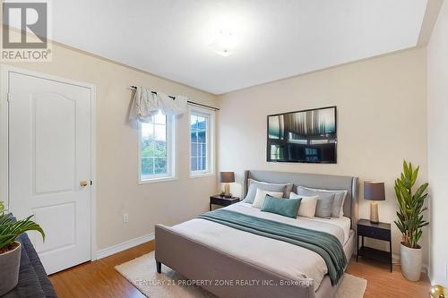 7186 Waldorf Way, Mississauga, ON - Indoor Photo Showing Bedroom