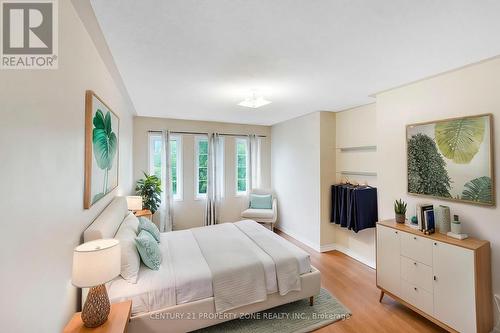 7186 Waldorf Way, Mississauga, ON - Indoor Photo Showing Bedroom
