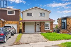 32 LADY STEWART BOULEVARD Brampton, ON L6S 3Y3