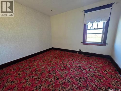 111 Warwick Street, Neville, SK - Indoor Photo Showing Other Room