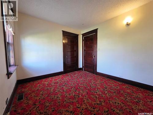 111 Warwick Street, Neville, SK - Indoor Photo Showing Other Room